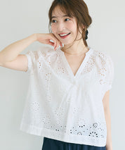 森系棉質蕾絲V領上衣 (Cotton punched lace Top)