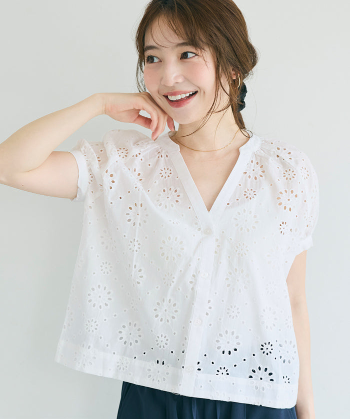 森系棉質蕾絲V領上衣 (Cotton punched lace Top)