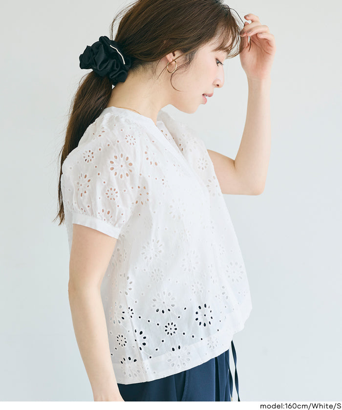 森系棉質蕾絲V領上衣 (Cotton punched lace Top)
