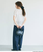 森系棉質蕾絲V領上衣 (Cotton punched lace Top)
