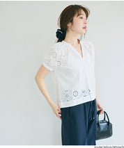森系棉質蕾絲V領上衣 (Cotton punched lace Top)