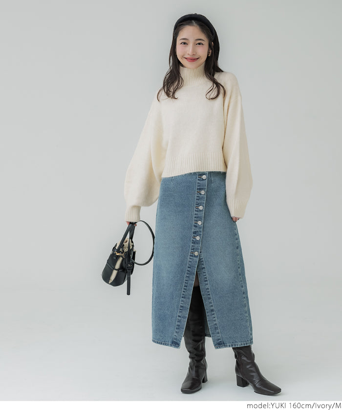 Balloon sleeves bottle neck knit