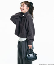 短版半高領泡泡袖毛衣