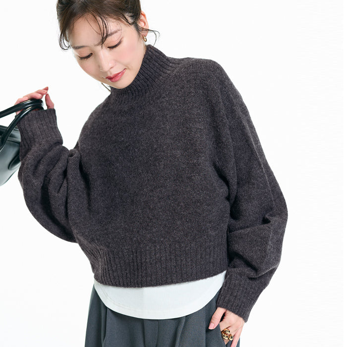 短版半高領泡泡袖毛衣