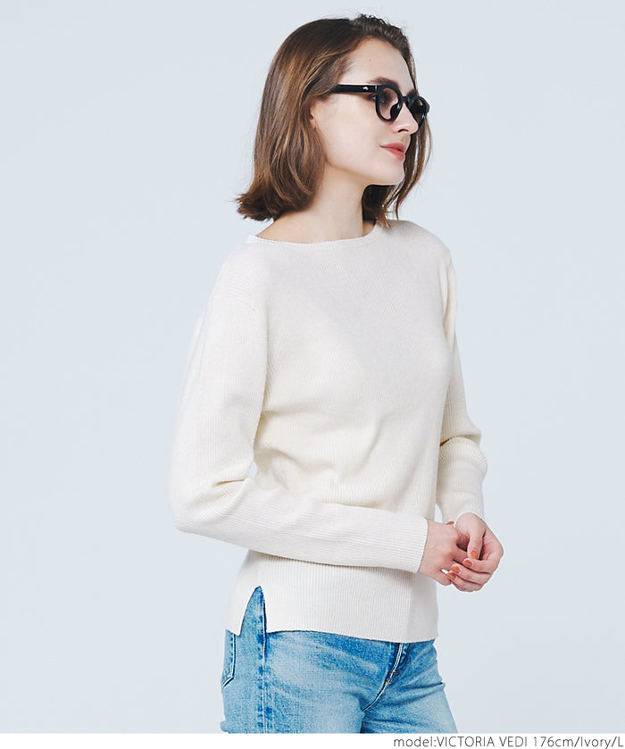 Angora touch boat neck rib knit
