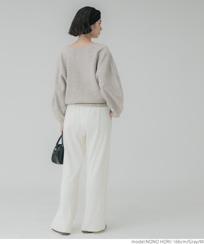 Volume sleeve V-neck knit