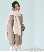 Yak-style knit scarf