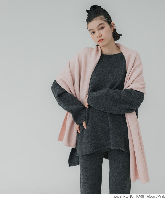 Yak-style knit scarf