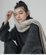Yak-style knit scarf