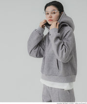 Brushed lining cropped hoodie
