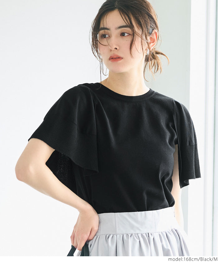 Cape-style short-sleeved light-knit top 