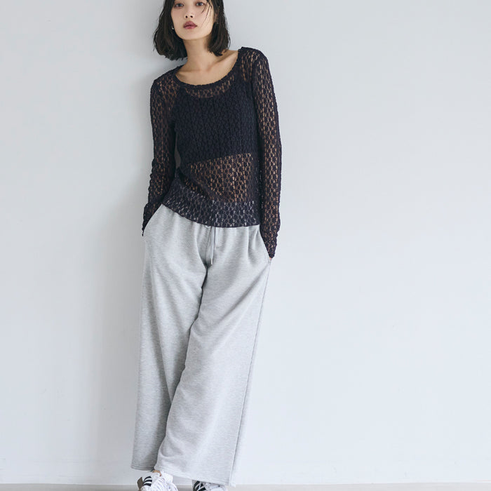 日系蕾絲透膚內搭上衣
