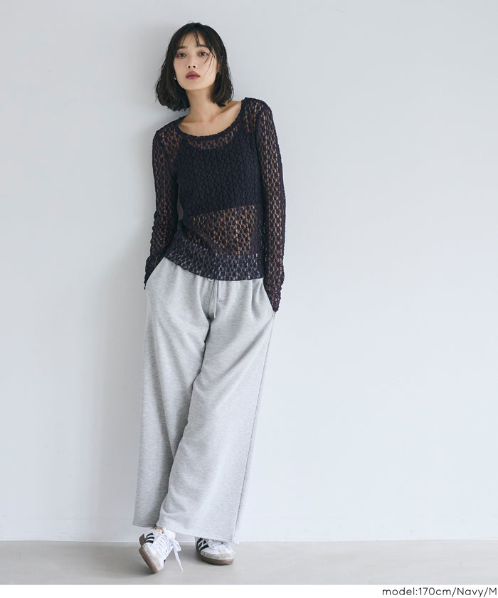 日系蕾絲透膚內搭上衣