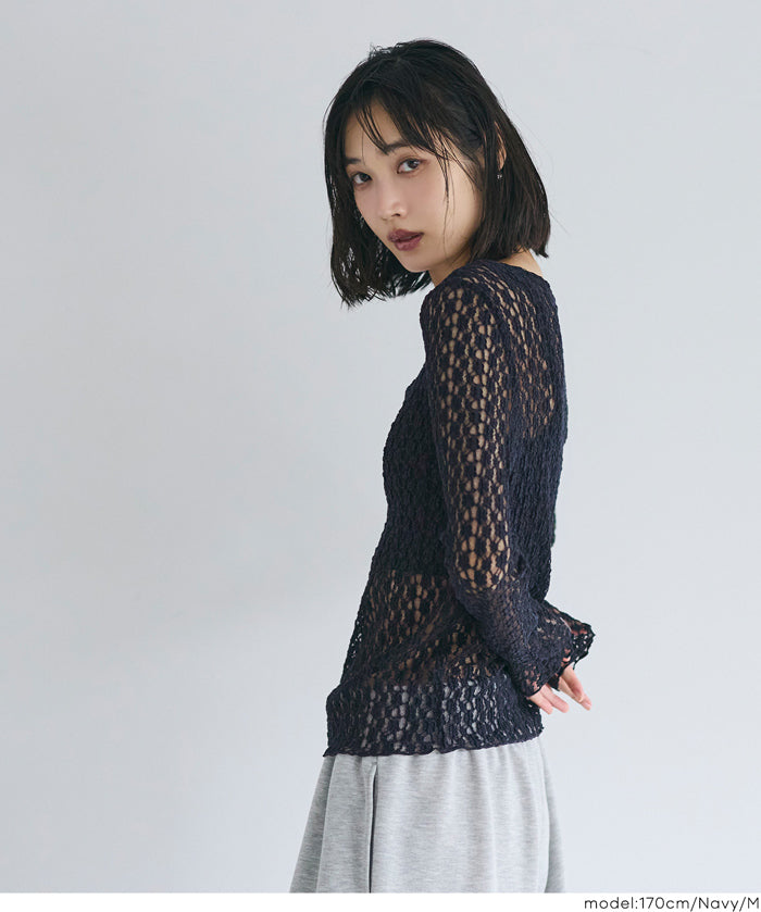 日系蕾絲透膚內搭上衣