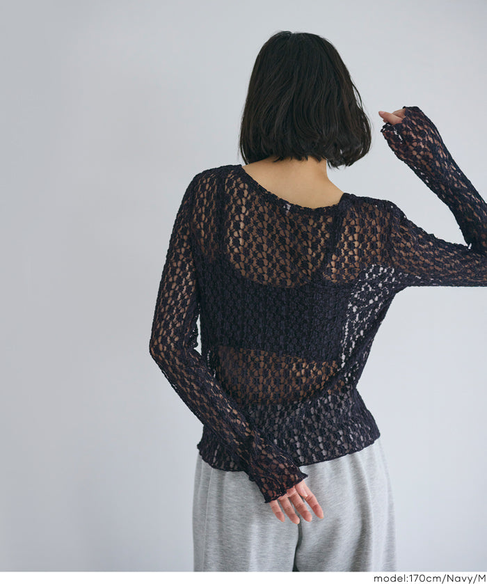 日系蕾絲透膚內搭上衣