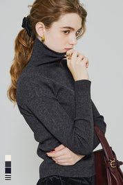 可機洗柔軟針織高領上衣