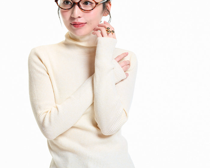 Machine washable soft knit turtleneck top