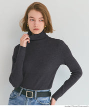 可機洗柔軟針織高領上衣