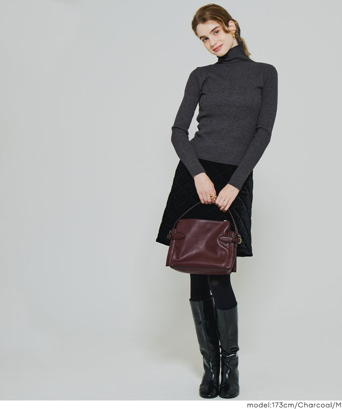 可機洗柔軟針織高領上衣