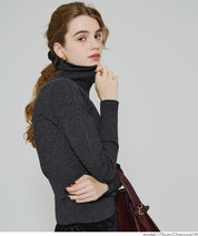 可機洗柔軟針織高領上衣