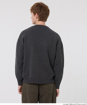 男裝霧感針織圓領長袖毛衣