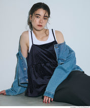 細閃碎鑽絨布細肩帶娃娃背心