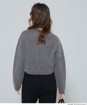 慵懶厚實短版針織毛衣