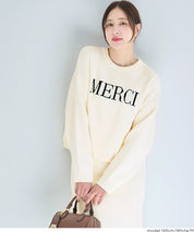 可機洗 可配套雪尼爾英字LOGO圓領針織毛衣