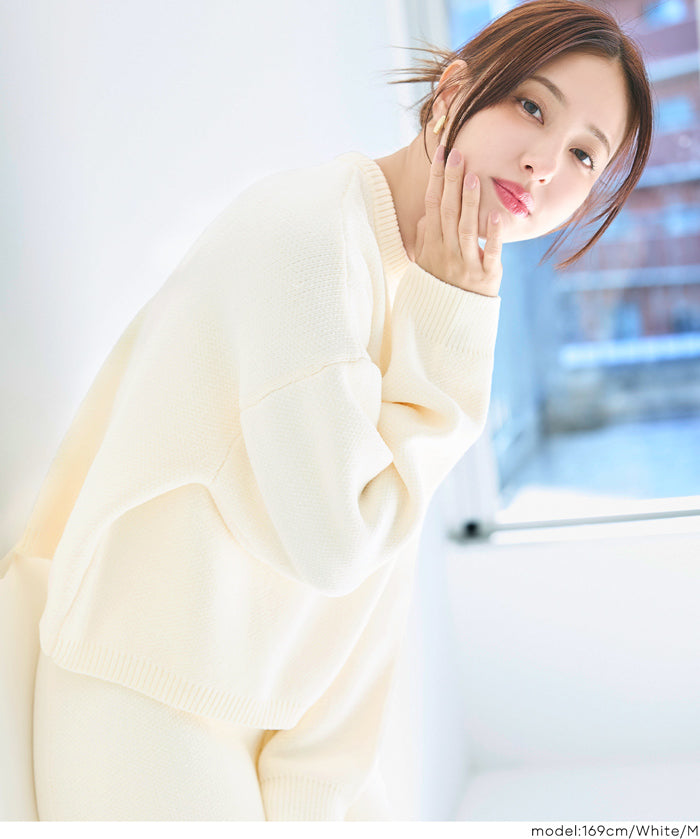 可機洗 可配套雪尼爾英字LOGO圓領針織毛衣