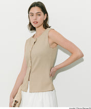 皺褶肌理彈性金扣背心 (Button vest with textured)