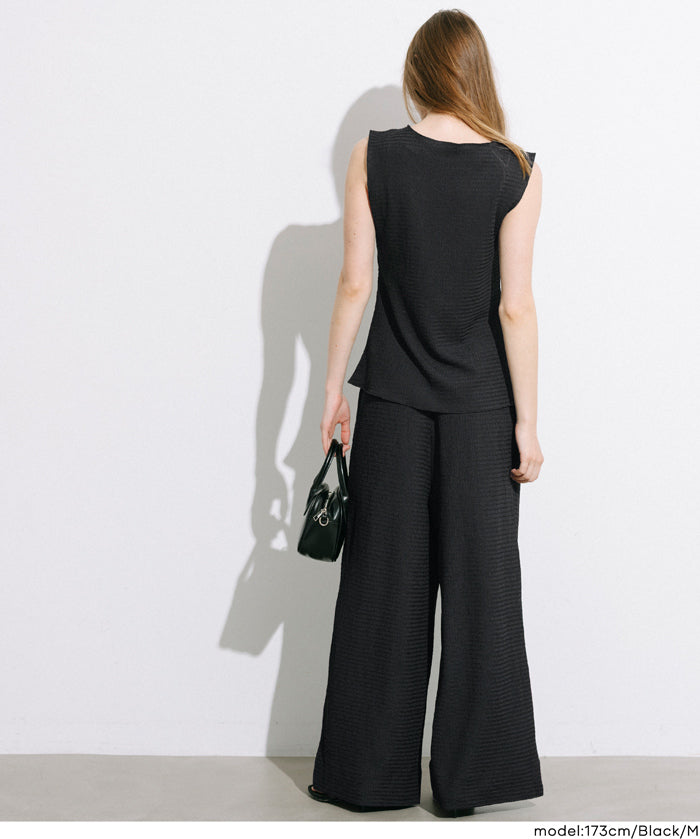 皺褶肌理彈性金扣背心 (Button vest with textured)