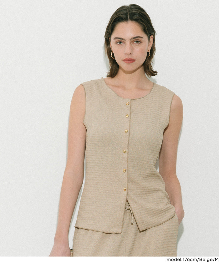 皺褶肌理彈性金扣背心 (Button vest with textured)