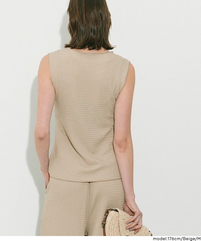 皺褶肌理彈性金扣背心 (Button vest with textured)