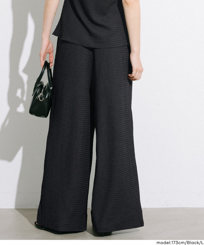 凹凸肌理彈性休閒褲 (Wide-leg pants with textured )
