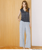 棉麻質感V領垂感透膚針織背心 (Linen-touch knit button vest)