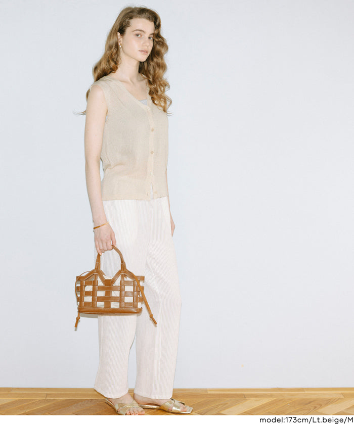 棉麻質感V領垂感透膚針織背心 (Linen-touch knit button vest)