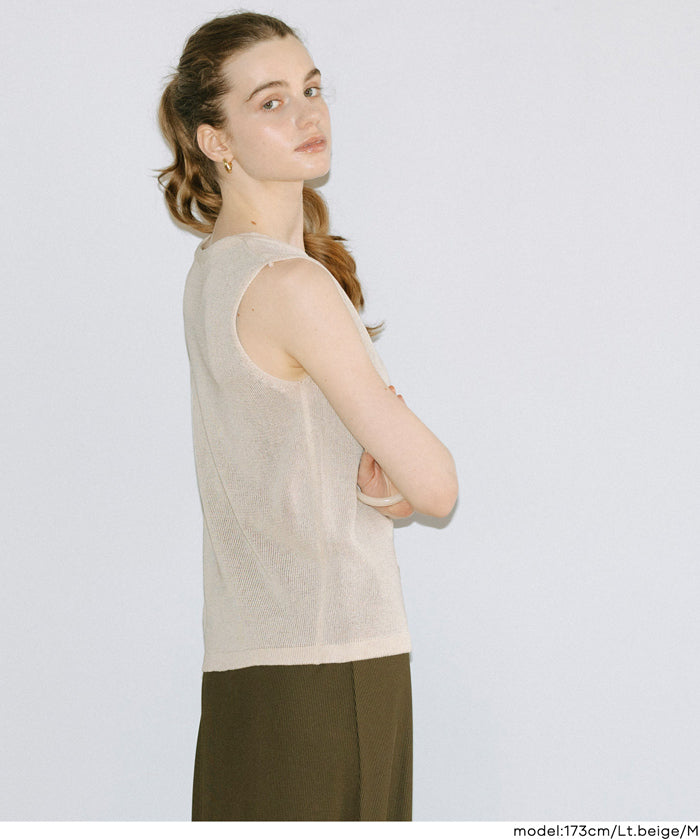 棉麻質感V領垂感透膚針織背心 (Linen-touch knit button vest)