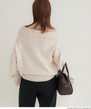 一字領小性感露肩長袖毛衣