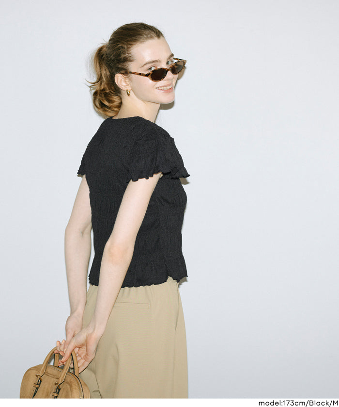 甜美皺褶木耳邊抽褶短袖上衣 (Shirred short-sleeved top)