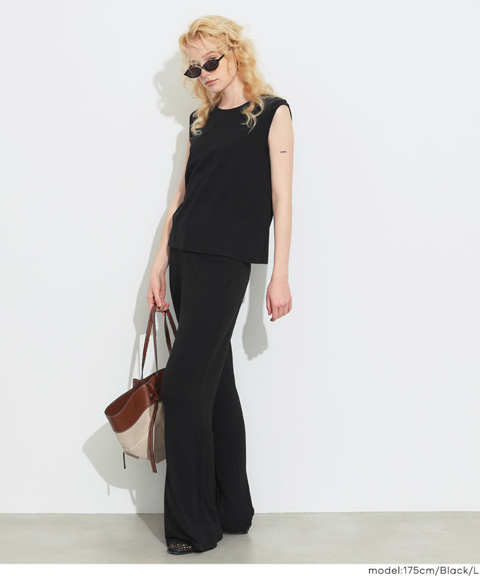 柔滑觸感彈性休閒褲 (Wide-Leg Traveler Pants)
