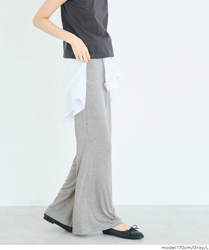 柔滑觸感彈性休閒褲 (Wide-Leg Traveler Pants)