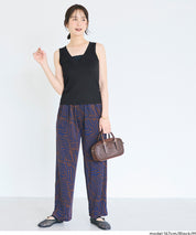 V領螺紋背心 (V-neck ribbed tank top)