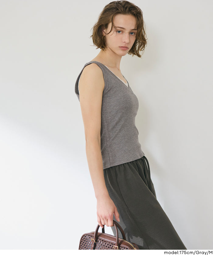 V領螺紋背心 (V-neck ribbed tank top)