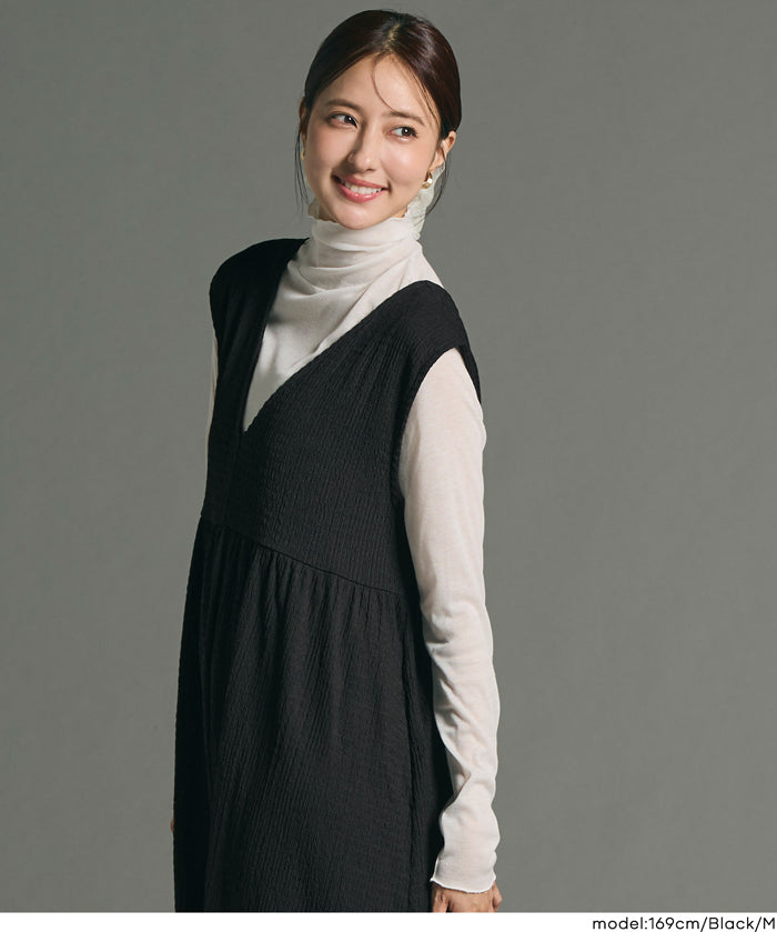 【早秋新品】 凹凸肌理V領娃娃連身裙