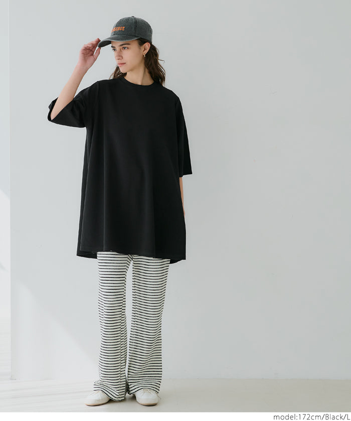 [Embossed function] Slim fit A-line short-sleeved top