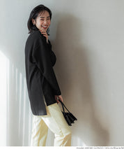 [Embossed function] Simple V-neck long-sleeved top