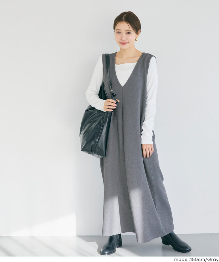 【壓紋機能】V領背心連衣裙