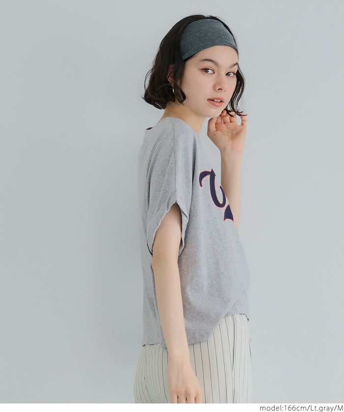 短版反摺袖口修身LOGO T-shirt