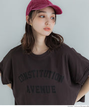 短版反摺袖口修身LOGO T-shirt