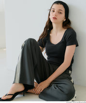 ［特價$129→$99］OUT BRA帶胸墊方領短款短袖上衣 Tee